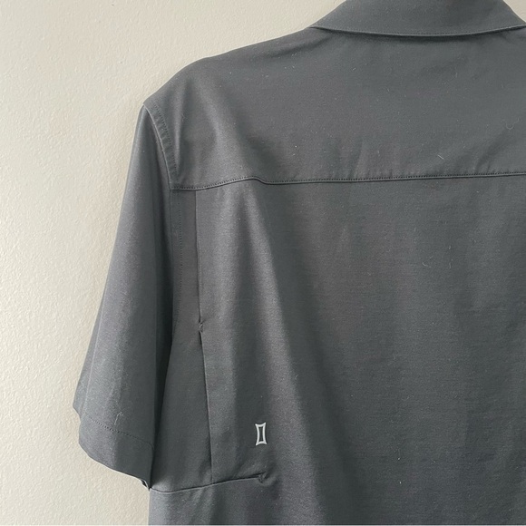 [m] NWOT Kit & Ace Women’s Black Button-Down Short Sleeve Shirt - Picture 8 of 15